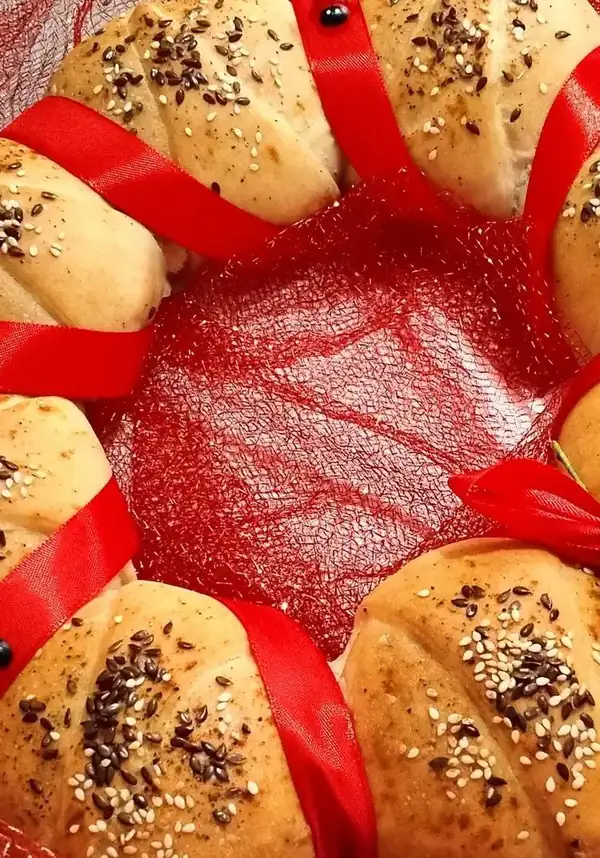 Christmas Bread Wreath