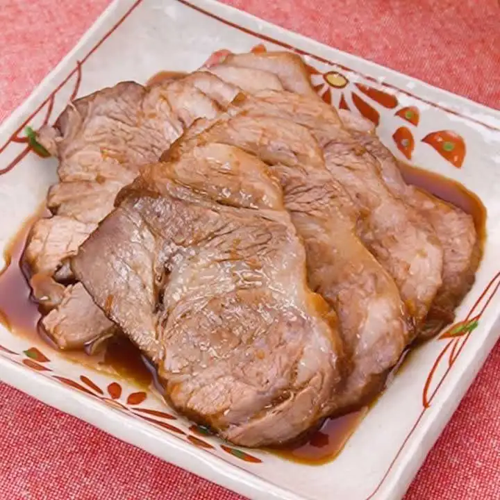 ¡Aprende a preparar cerdo asado con este video! Una receta deliciosa que permite que los sabores se impregnen a la perfección