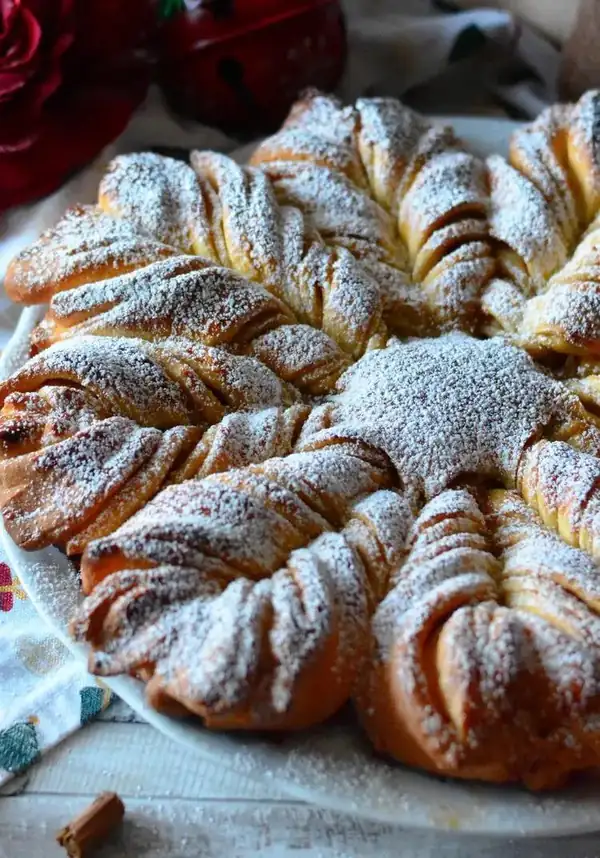 Cinnamon Brioche Star