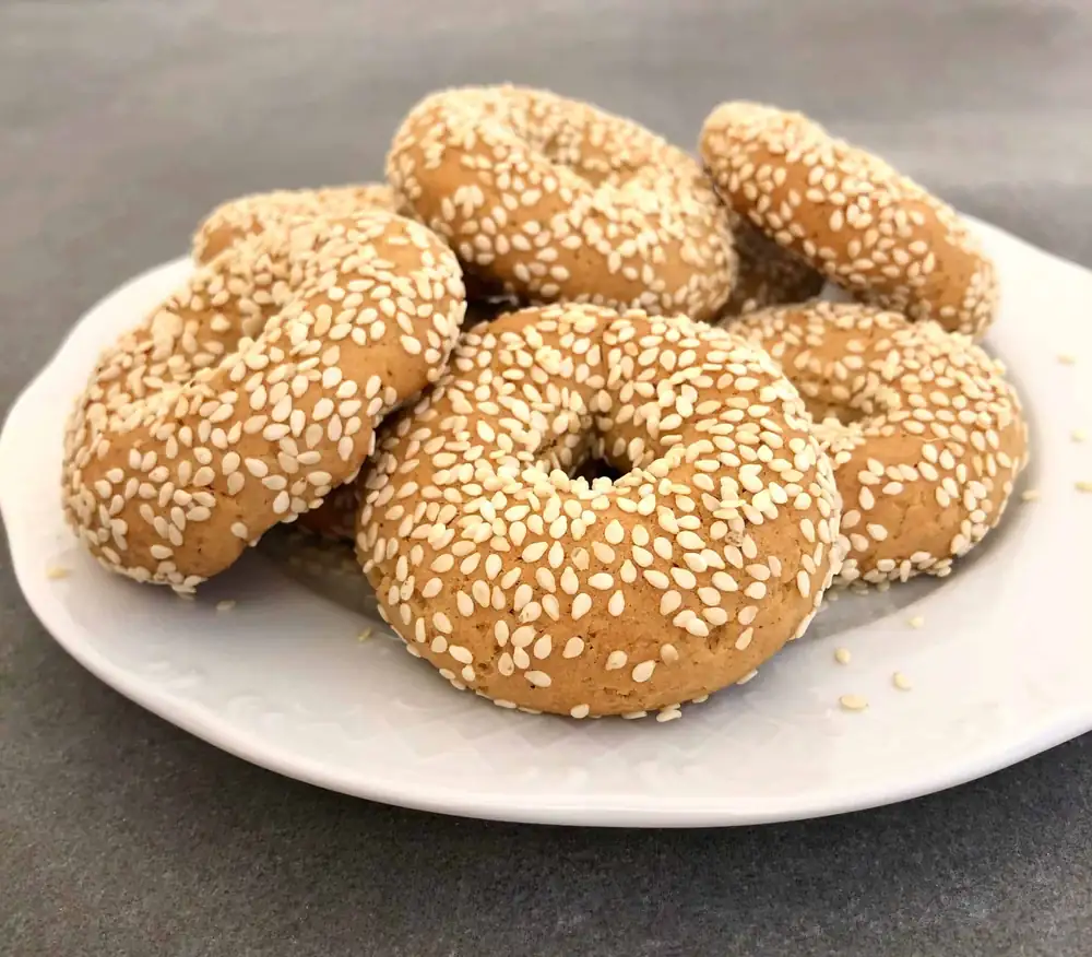 Greek Olive Oil Cookies (koulourakia ladiou)