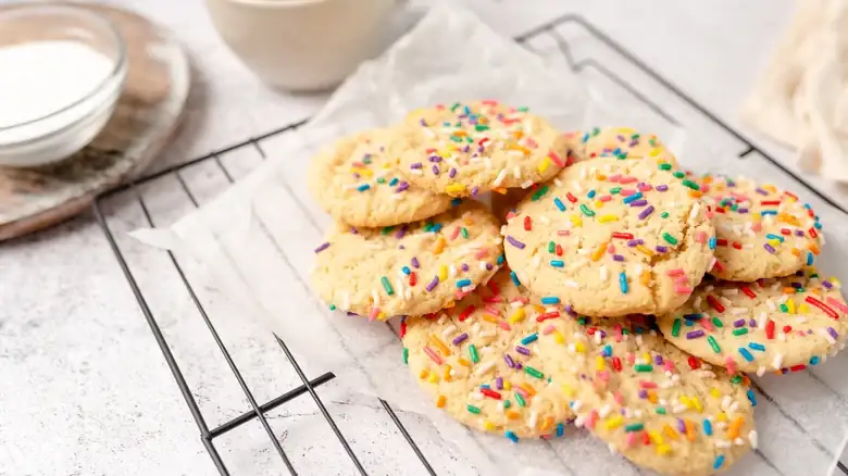 Tus galletas podrían necesitar un poco más de harina de la que indica la receta
