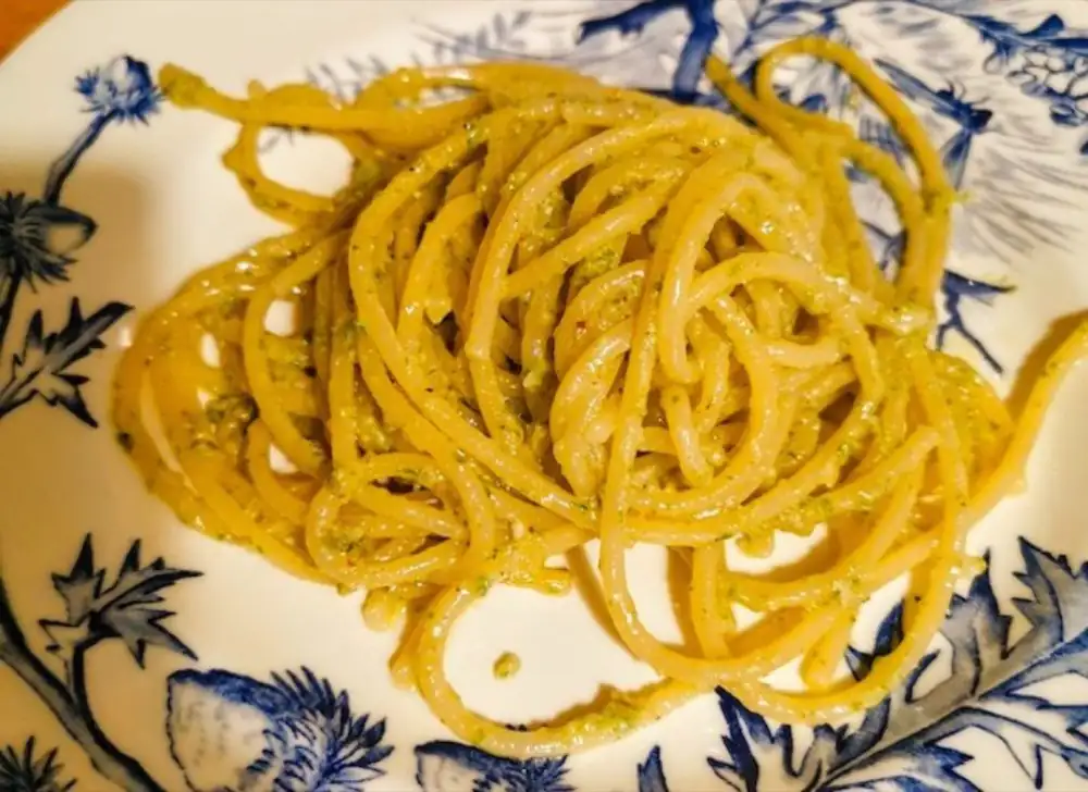 Recipe “Linguine with chive and cashew pesto”