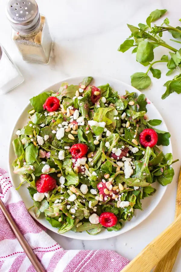 Mixed Greens with Goat Cheese and Raspberry Vinaigrette