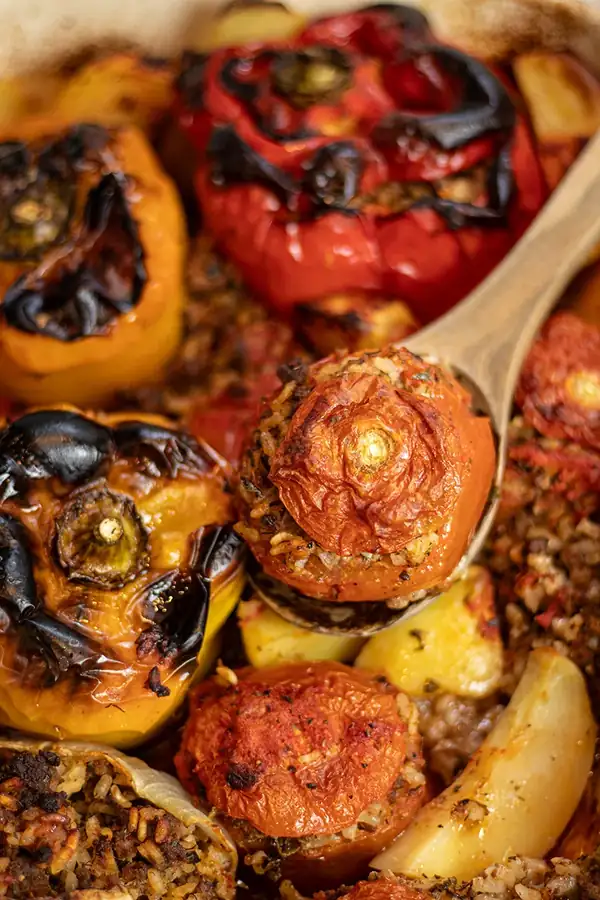 What to Cook This Week: 5 Greek & Mediterranean Dinner Ideas + 2 Desserts