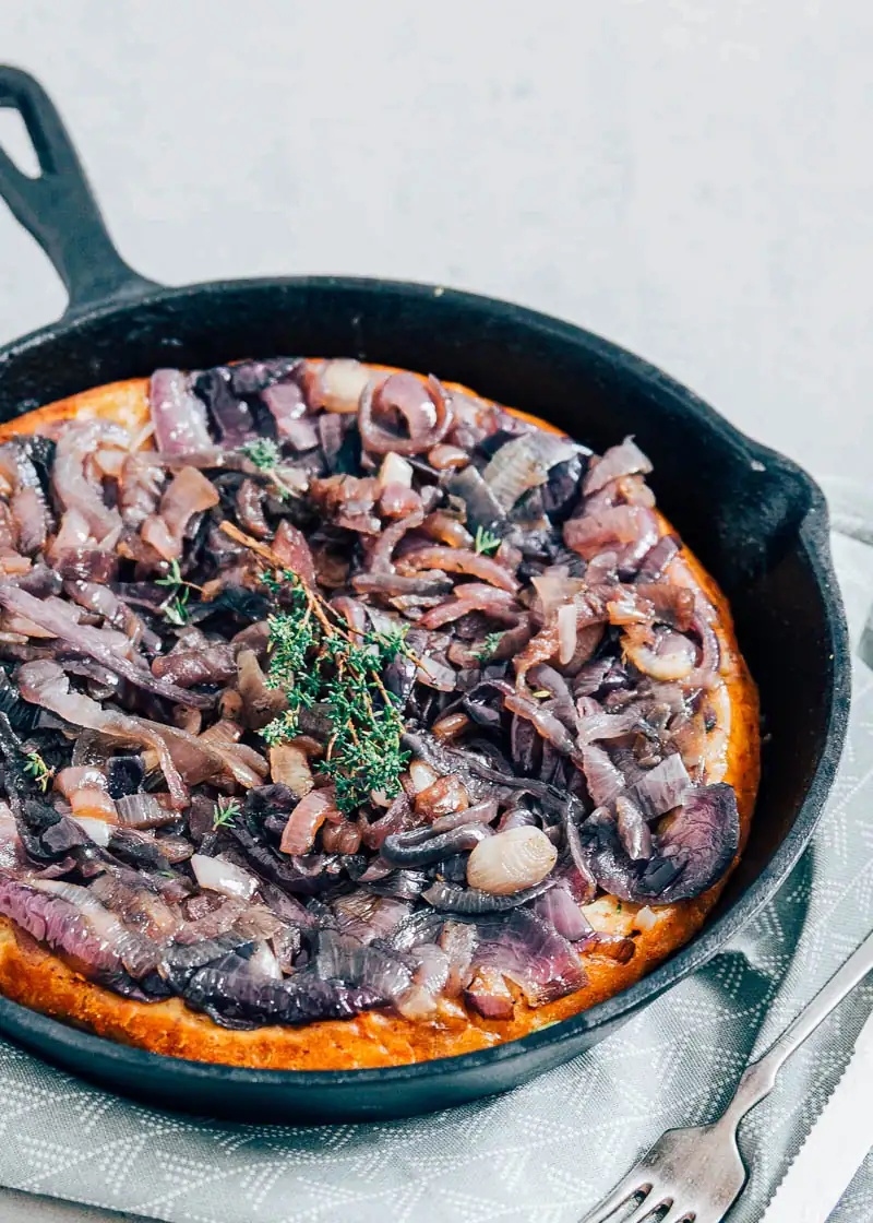 Onion tarte tatin