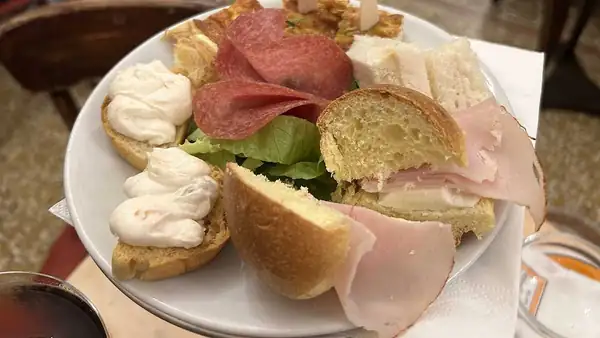 Antico Caffè Greco in Rome, review: a former glory without laurels