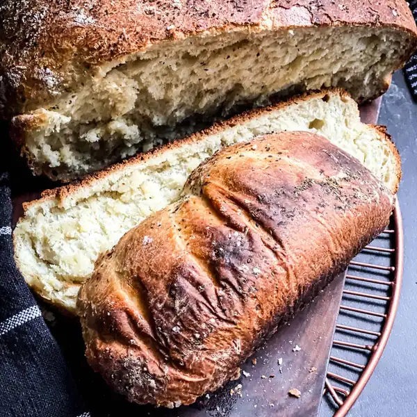 Greek Bread With Oregano and Olive Oil