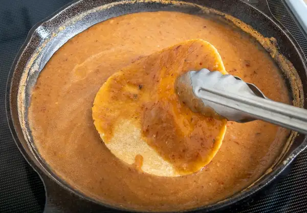 Peruano Enfrijoladas