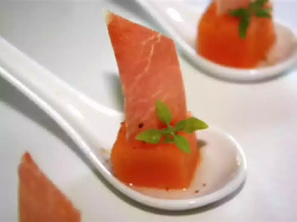 Recipe for melon and Serrano ham loukhoums
