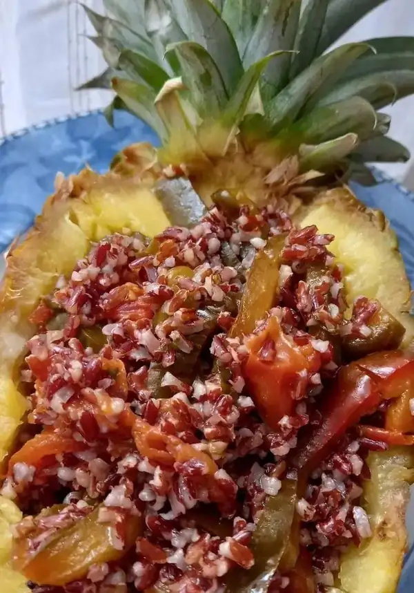 🍍 Sweet and sour pineapple and black rice