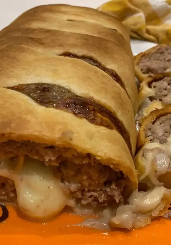 Stuffed meatloaf in crust