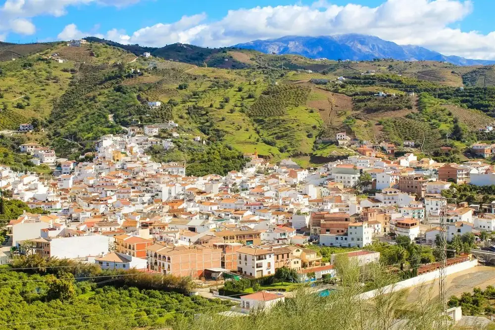 El pueblo gastronómico de Málaga: el mejor lugar para comer en Andalucía está a tan solo una hora de distancia