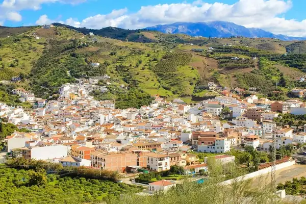 El pueblo gastronómico de Málaga: el mejor lugar para comer en Andalucía está a tan solo una hora de distancia