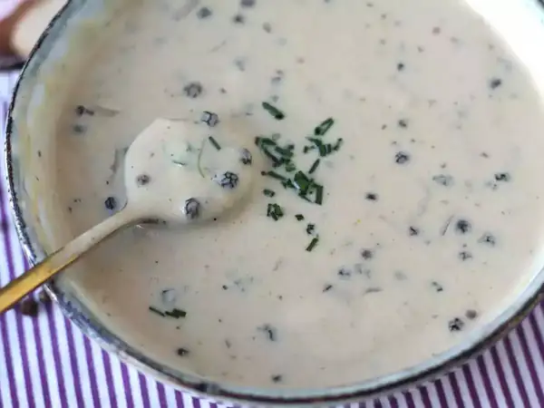 Homemade pepper sauce: creamy, very aromatic, ideal for accompanying meats