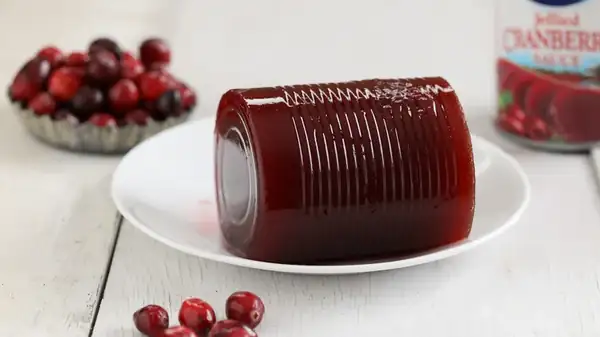 It's Super Simple To Give Cranberry Sauce The Added Texture It Needs