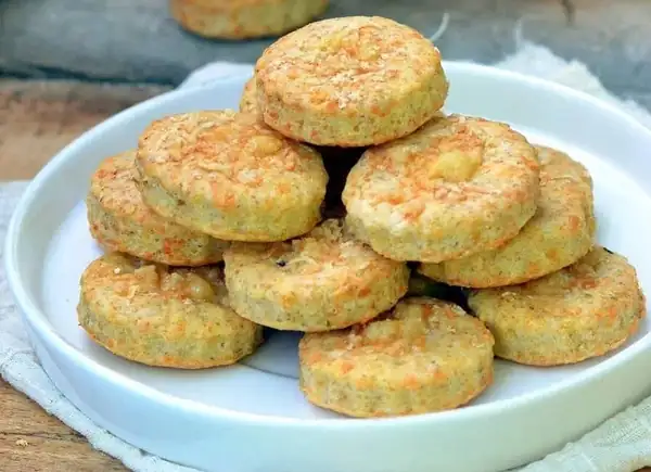 Homemade Cheese and Parmesan Biscuits