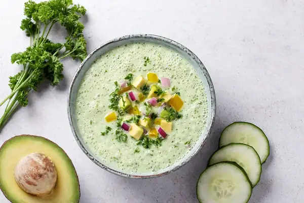 Cold cucumber and avocado cream