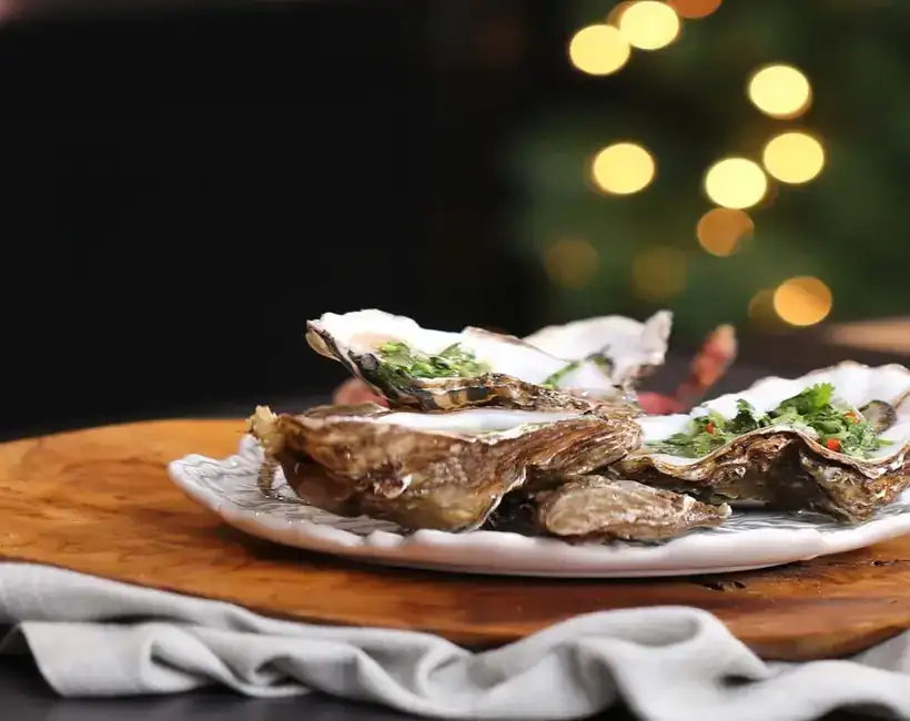 Oysters with a spicy vinaigrette