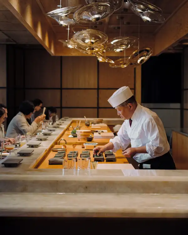 El menú omakase “My Style” de Ishin llega al edificio más llamativo de Midtown