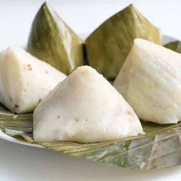Vietnamese Pyramid Dumplings (Bánh Giò)