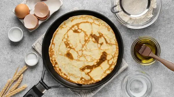 What's The Actual Difference Between Crepes And Pancakes?