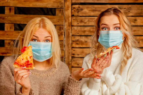Dallas County Residents Now Required to Wear Masks In Restaurants