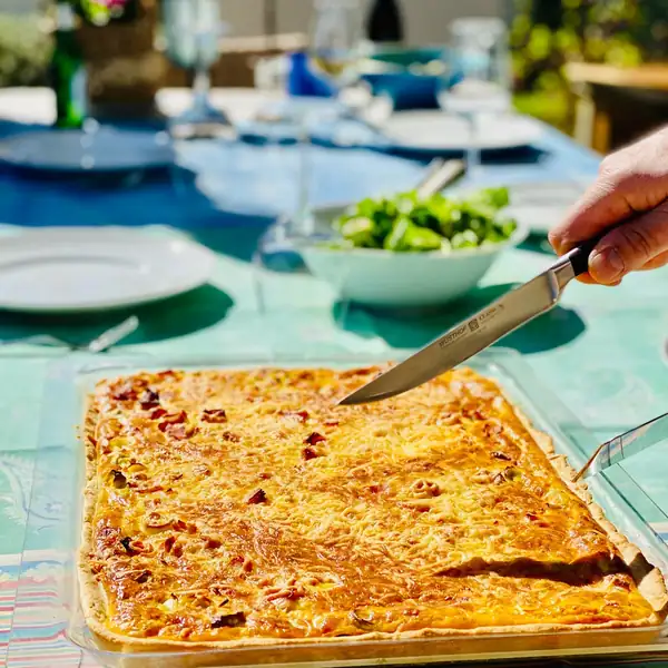 Cheese, ham, and leek quiche