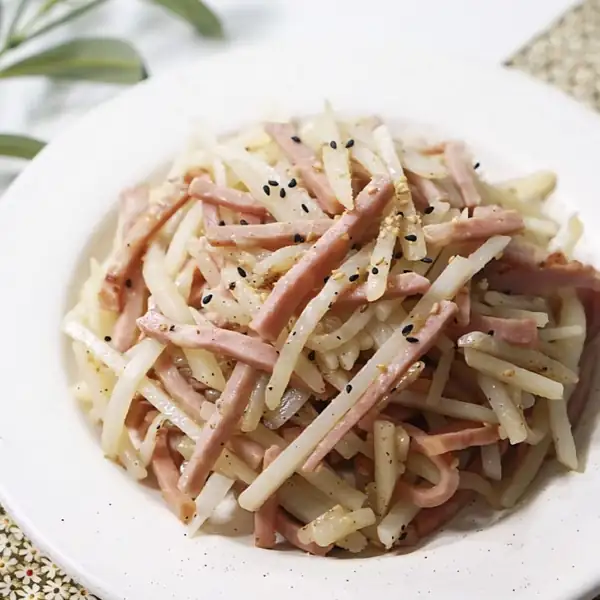 Stir-fried Potato Recipe, Stir-fried Shredded Potatoes, Stir-fried Ham and Potatoes, Golden Recipe