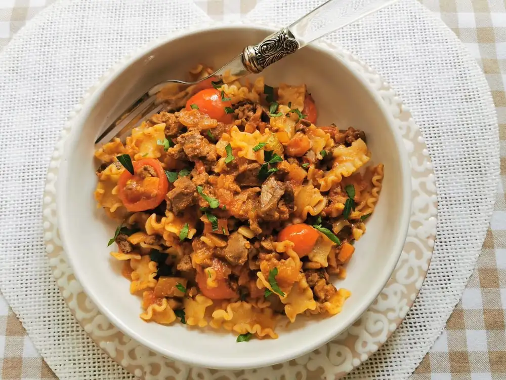 Chicken liver pasta with porcini mushrooms