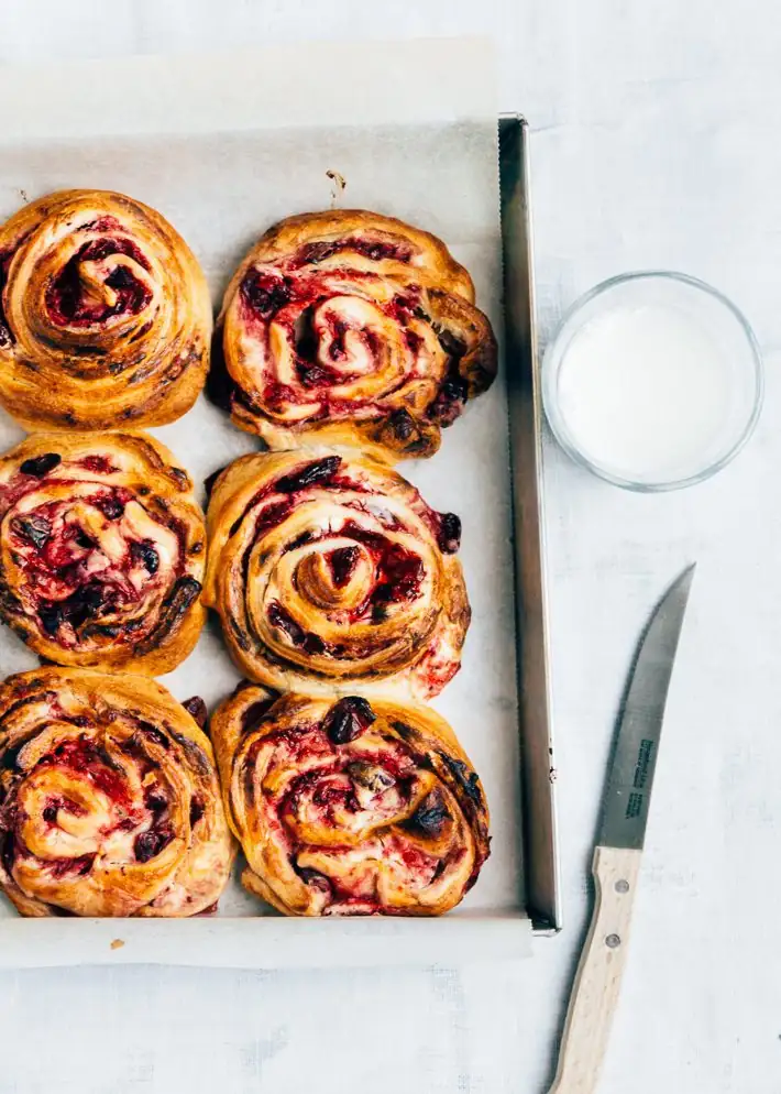 Cranberry rolls with cream cheese