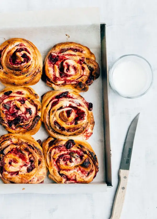 Cranberry rolls with cream cheese