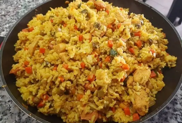 Arroz Amarillo Con Pollo
