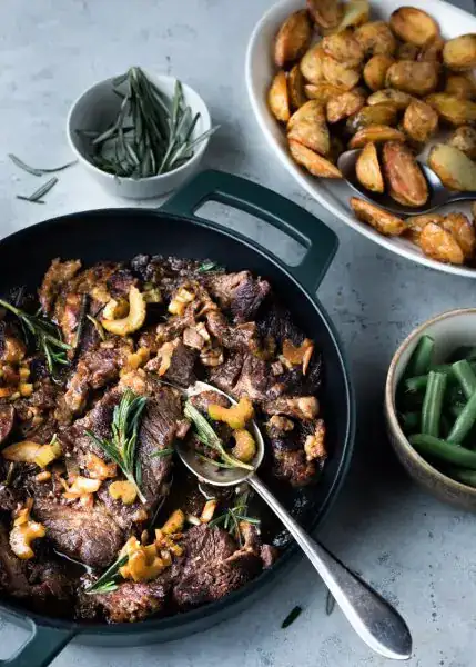 Flemish beef stew with beer