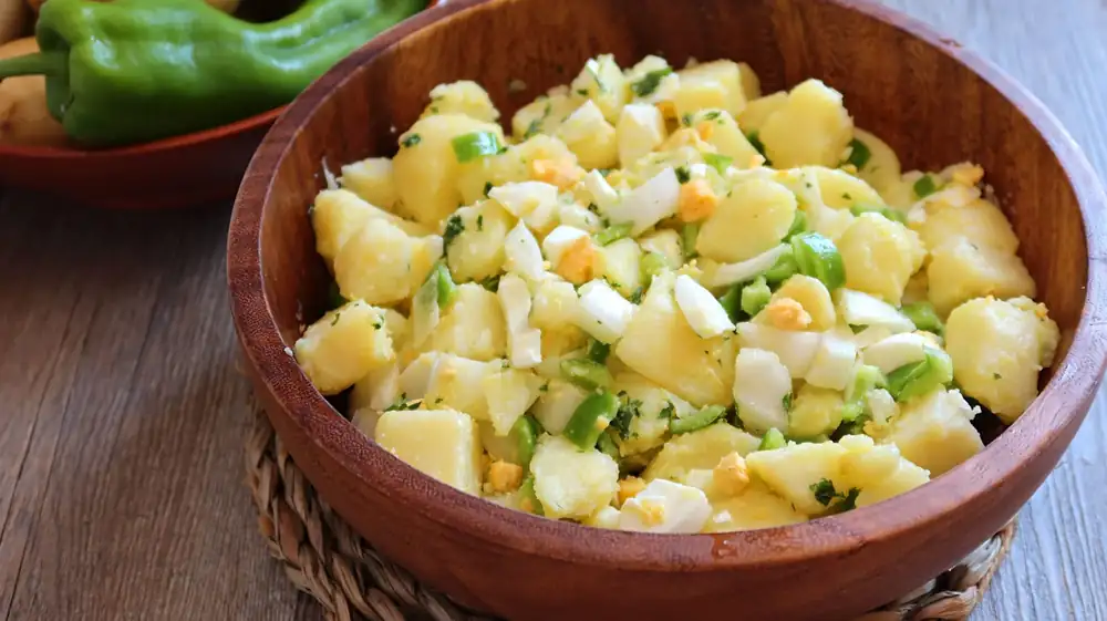 Ensalada de patatas y pimientos