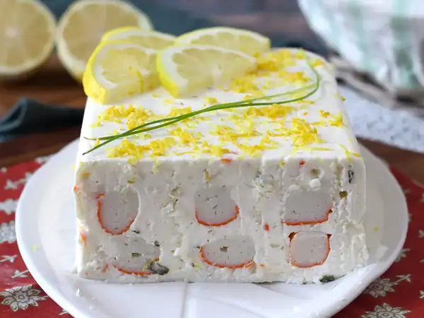 Cold crab stick pie: an easy no-bake starter for any occasion