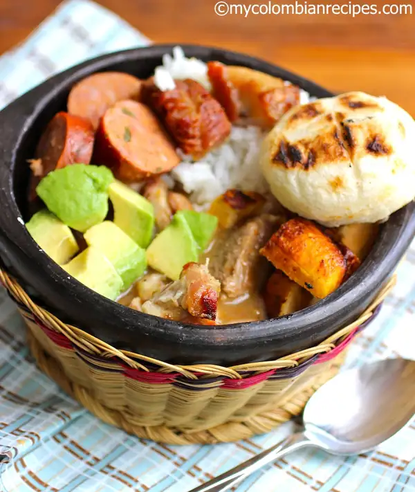 Cazuelita de Frijoles (Colombian Beans Cazuela) Recipe