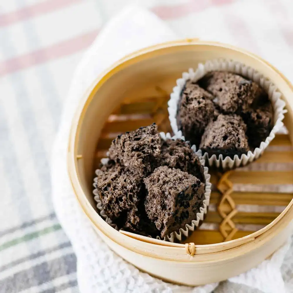 Black Sesame Seeds Steamed Buns Recipe