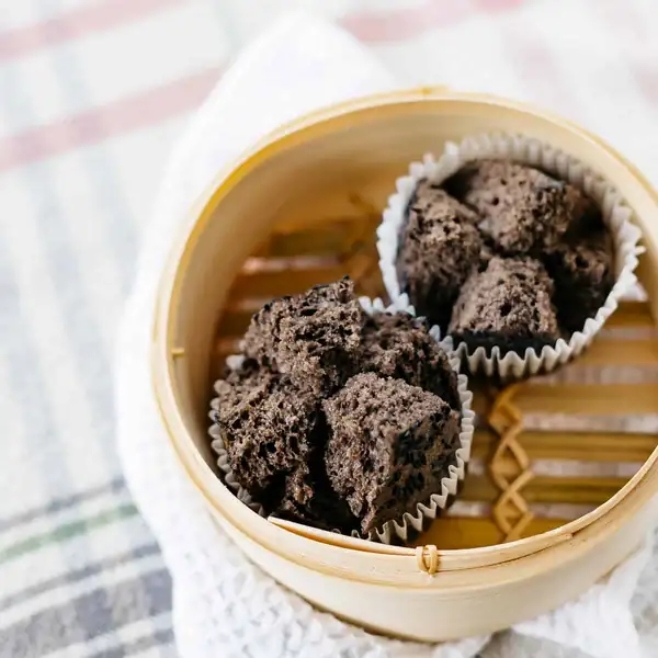 Black Sesame Seeds Steamed Buns Recipe
