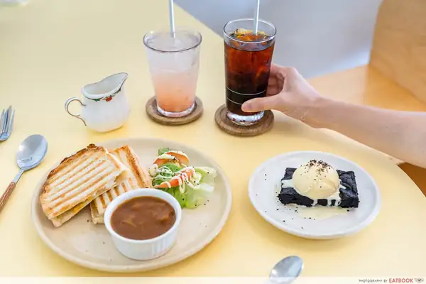 12 Best JB Cafes For A Solo Trip, From Hand-Brew Coffee To Art-Jamming Spots