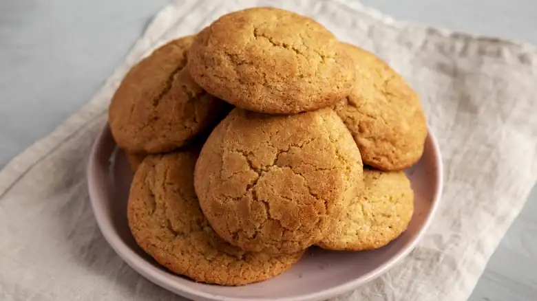 The Uncommon, Citrusy Spice You Need To Sprinkle On Your Next Batch Of Cookies