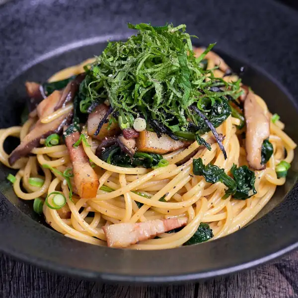 Wafu Butter Shoyu Pasta (Japanese Style Spaghetti)