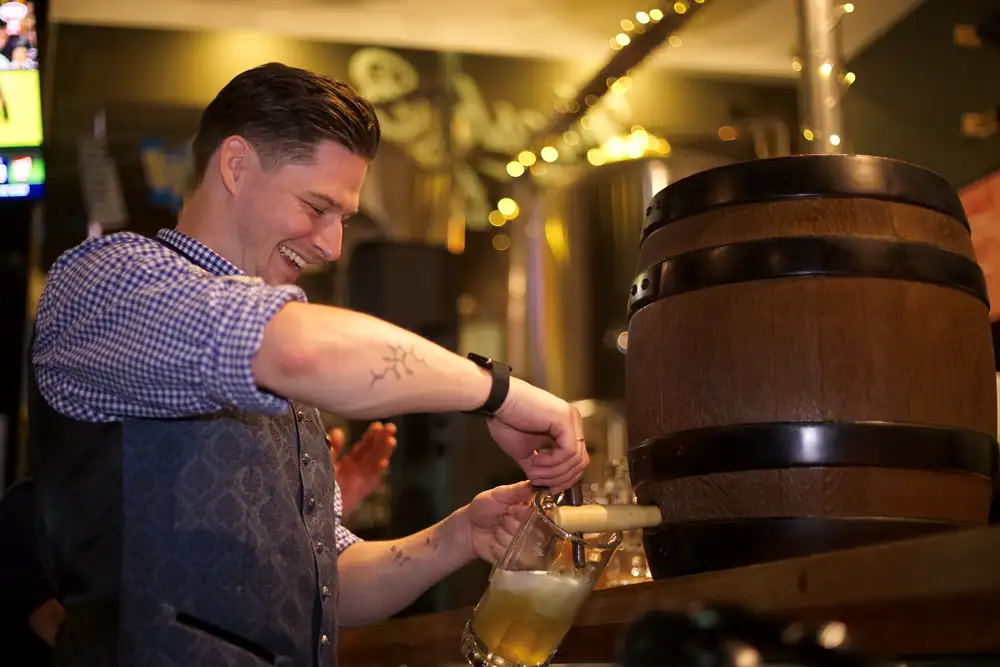 Celebra el Oktoberfest en la cervecería Burnley