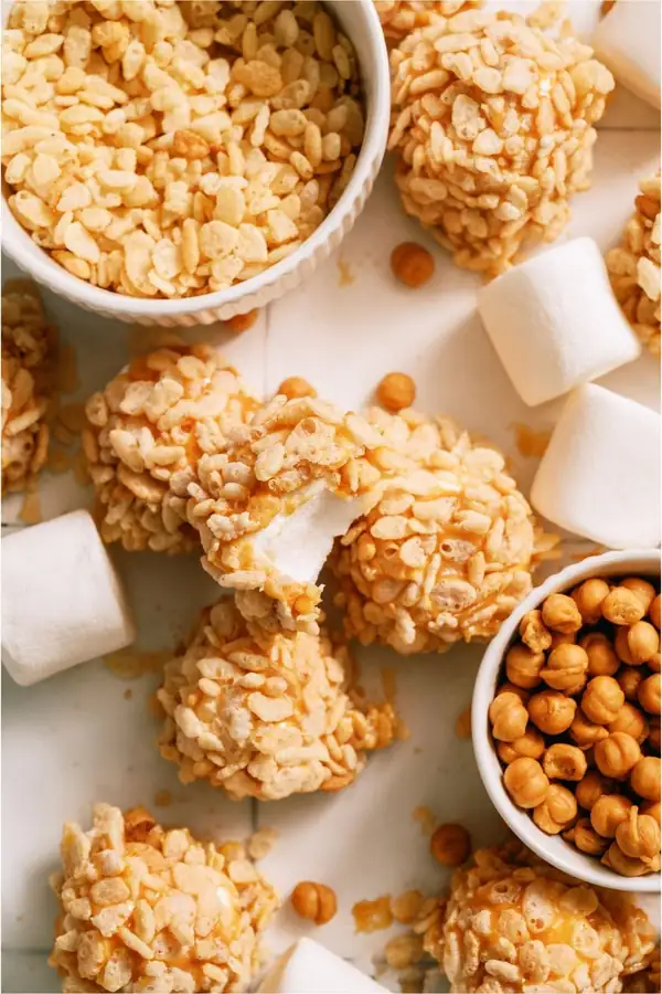 Receta de bolitas de arroz inflado con caramelo y malvaviscos