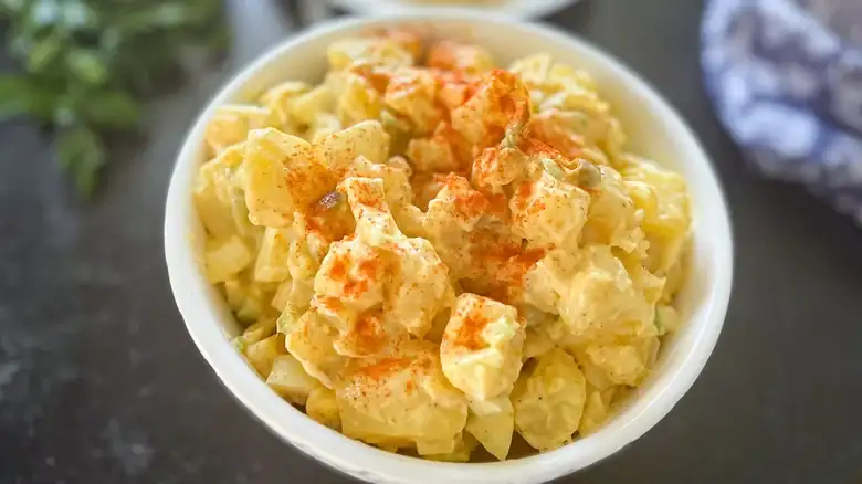 Amish-Style Potato Salad Recipe