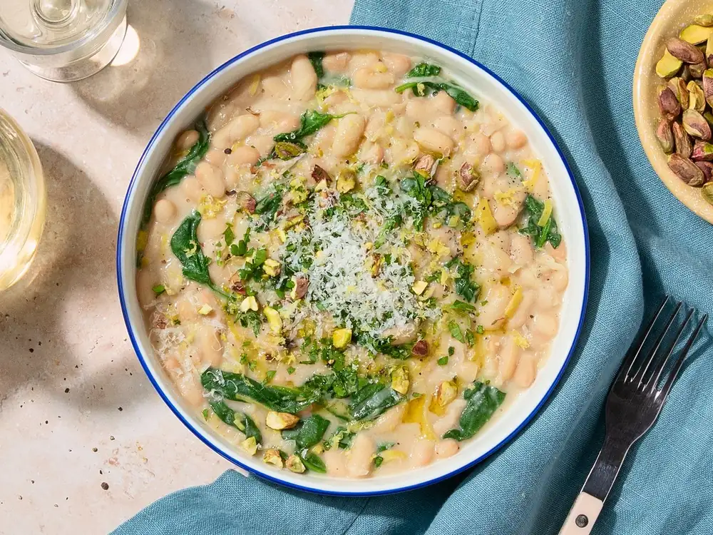 Bean otto (bean risotto) with leeks and spinach