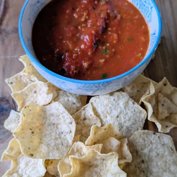 Homemade Roasted Tomato Salsa