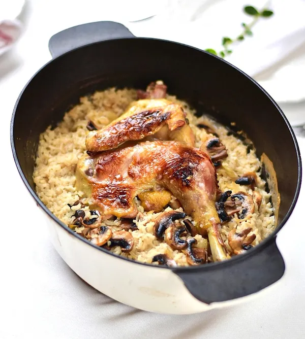 Oven-Baked Chicken and Rice and Mushrooms