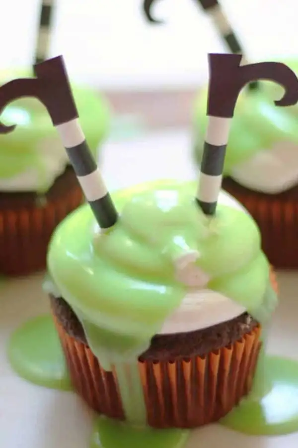 Receta de cupcakes de bruja derretidos
