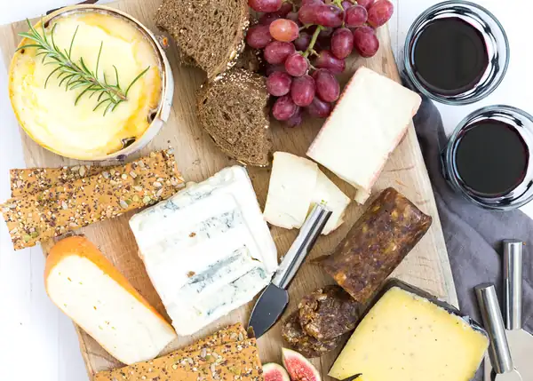 Cheese platter with nut bread
