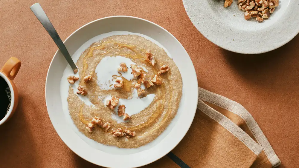 Amaranth Porridge With Walnuts and Honey